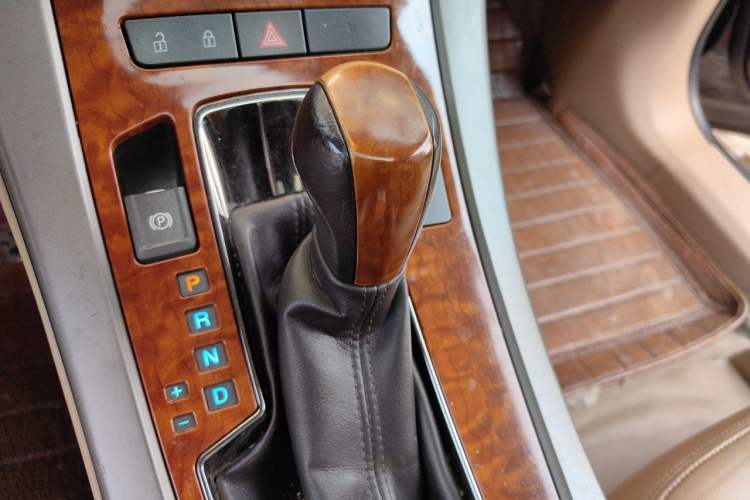 Used Buick LaCrosse 2012 2.4L SIDI Haoya Edition Gear Lever