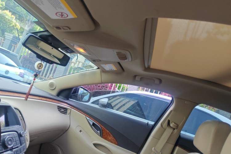 Used Buick LaCrosse 2012 2.4L SIDI Luxury Edition Headliner
