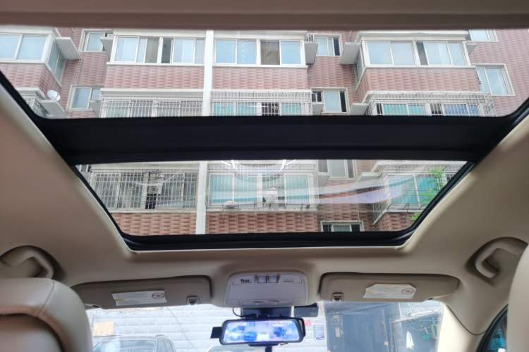 Used Buick LaCrosse 2012 2.4L SIDI Elegant Edition Headliner