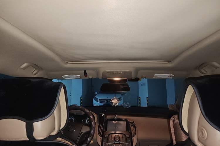 Used Buick LaCrosse 2012 2.4L SIDI Elegant Edition Headliner
