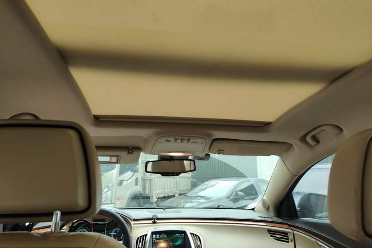 Used Buick LaCrosse 2012 2.4L SIDI Comfort Edition Headliner