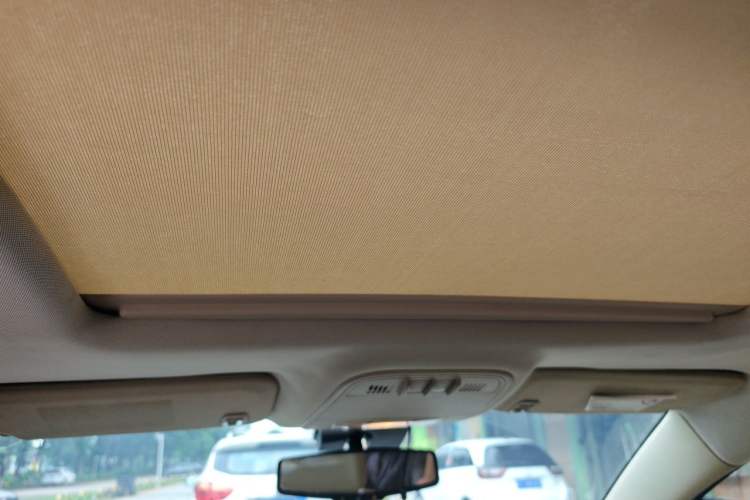 Used Buick LaCrosse 2012 2.4L SIDI Elegant Edition Headliner