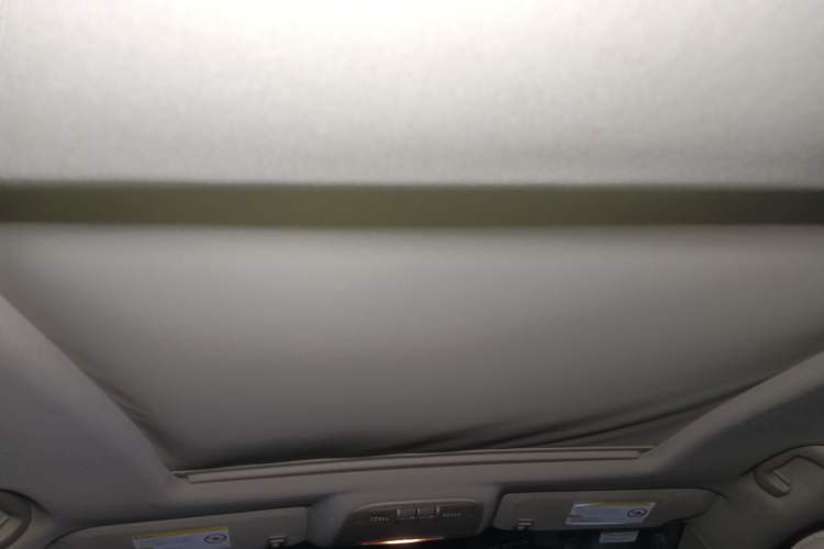 Used Buick LaCrosse 2012 2.4L SIDI Elegant Edition Headliner