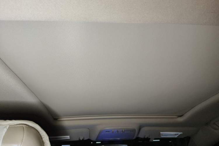 Used Buick LaCrosse 2012 2.4L SIDI Elegant Edition Headliner
