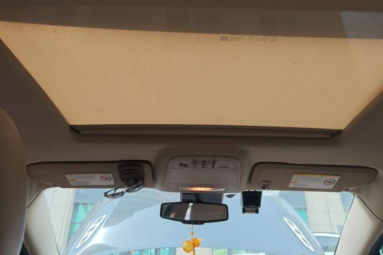 Used Buick LaCrosse 2012 2.4L SIDI Elegant Edition Headliner