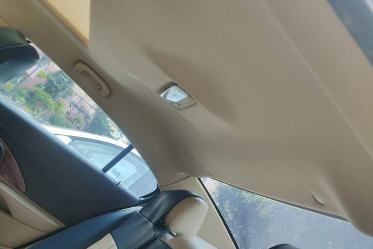 Used Buick LaCrosse 2012 2.4L SIDI Comfort Edition Headliner