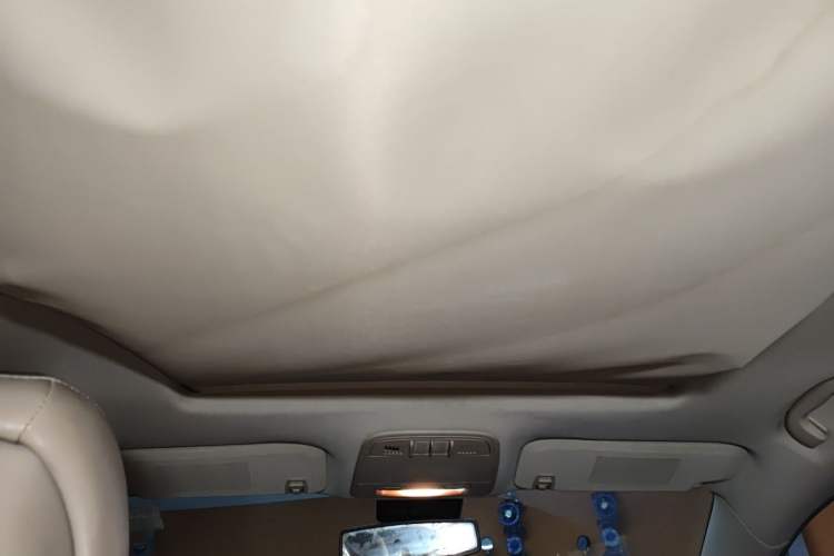 Used Buick LaCrosse 2012 2.4L SIDI Elegant Edition Headliner