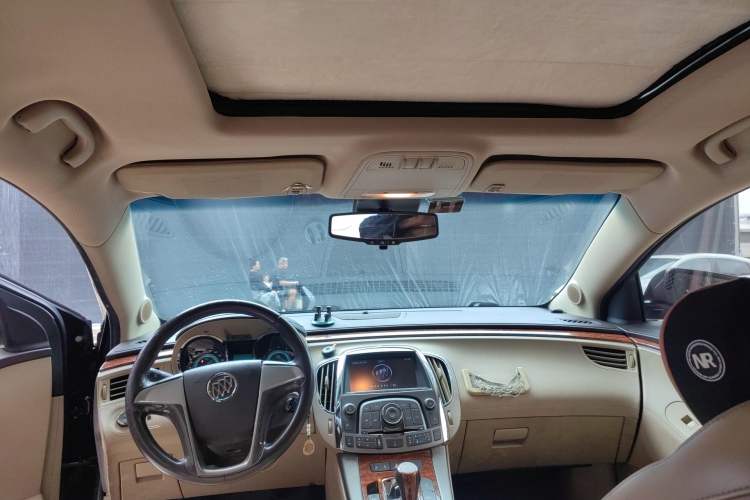Used Buick LaCrosse 2012 2.4L SIDI Elegant Edition Headliner