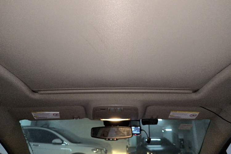 Used Buick LaCrosse 2012 2.4L SIDI Elegant Edition Headliner