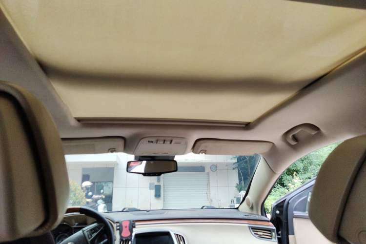 Used Buick LaCrosse 2012 2.4L SIDI Luxury Edition Headliner