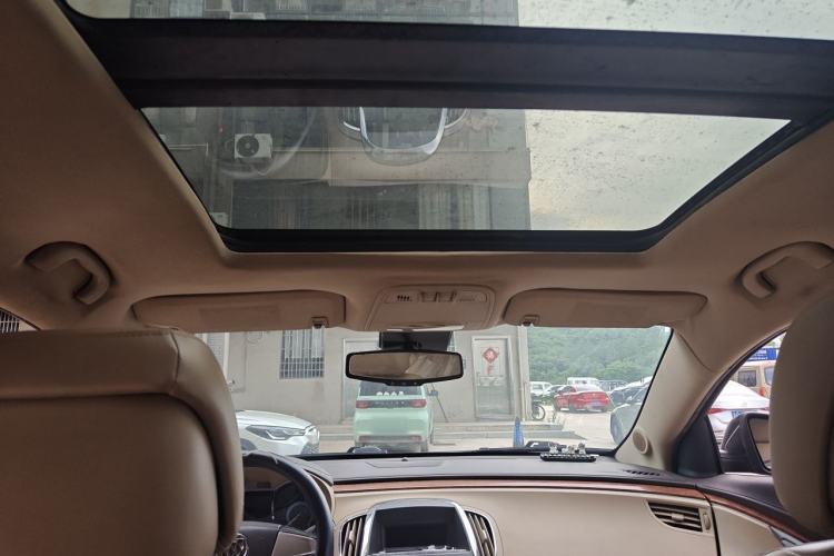 Used Buick LaCrosse 2012 2.4L SIDI Elegant Edition Headliner
