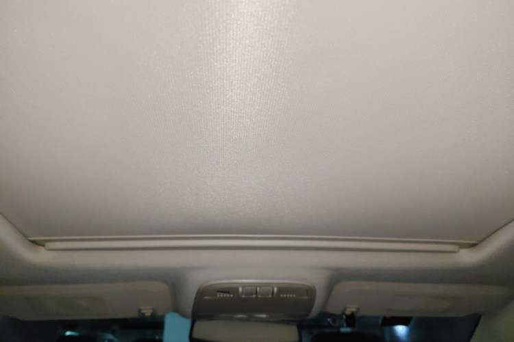 Used Buick LaCrosse 2012 2.4L SIDI Elegant Edition Headliner