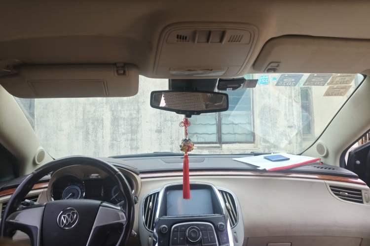Used Buick LaCrosse 2012 2.4L SIDI Elegant Edition Headliner
