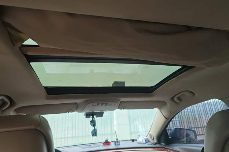 Used Buick LaCrosse 2012 2.4L SIDI Luxury Edition Headliner
