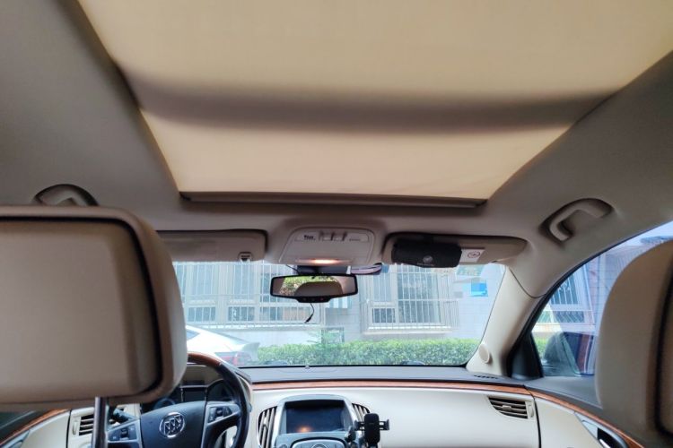 Used Buick LaCrosse 2012 2.4L SIDI Luxury Edition Headliner