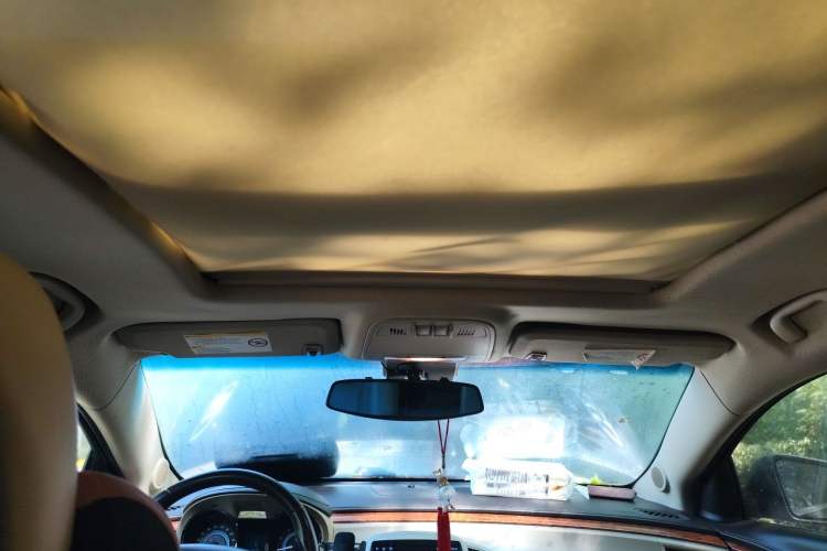 Used Buick LaCrosse 2012 2.4L SIDI Elegant Edition Headliner