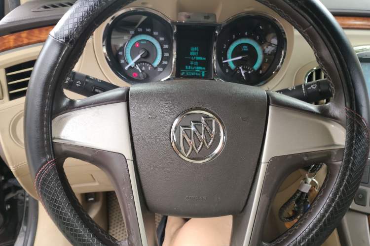 Used Buick LaCrosse 2012 2.4L SIDI Elegant Edition Instrument Cluster