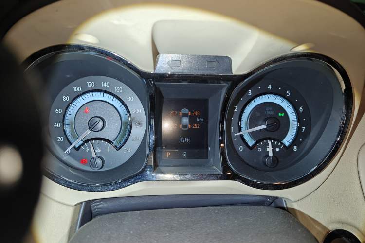 Used Buick LaCrosse 2012 2.4L SIDI Luxury Edition Instrument Cluster