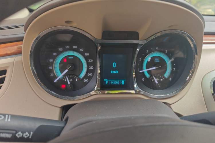 Used Buick LaCrosse 2012 2.4L SIDI Elegant Edition Instrument Cluster