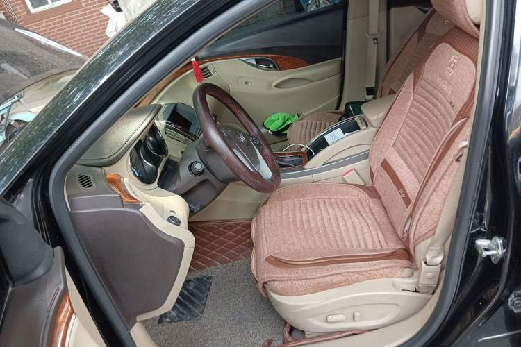 Used Buick LaCrosse 2012 2.4L SIDI Haoya Edition Left Front Seat