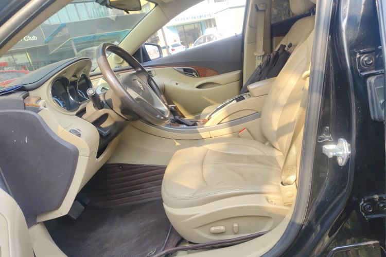 Used Buick LaCrosse 2012 2.0T Haoya Edition Left Front Seat