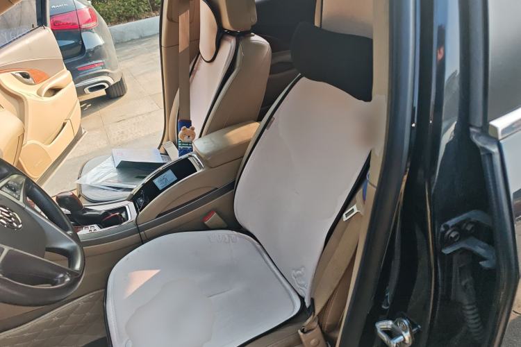 Used Buick LaCrosse 2012 2.4L SIDI Luxury Edition Left Front Seat