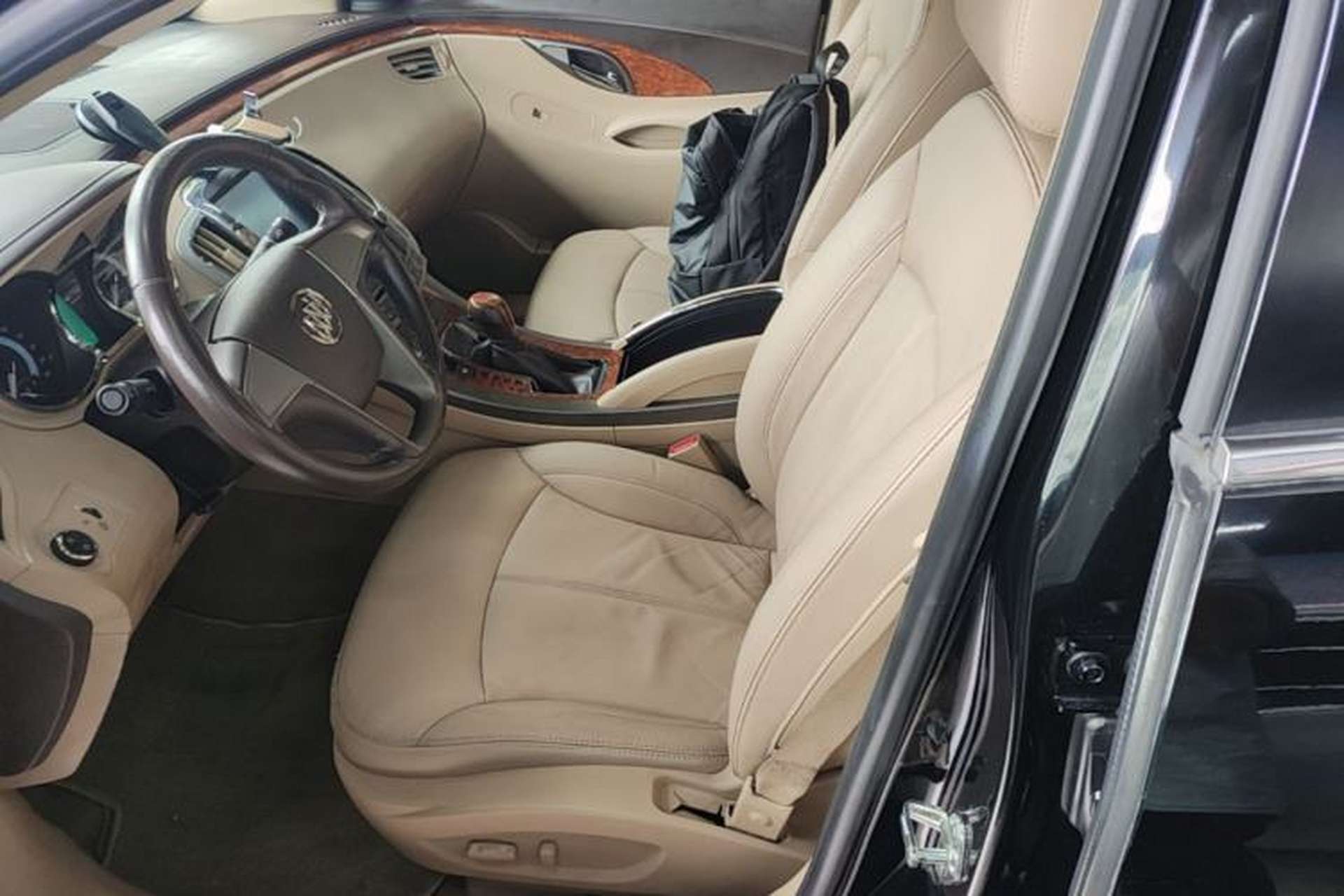 Used Buick LaCrosse 2012 2.4L SIDI Elegant Edition Left Front Seat
