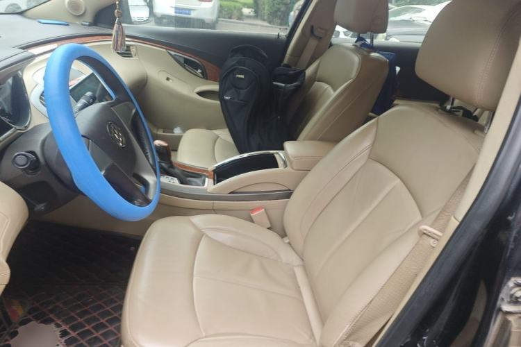 Used Buick LaCrosse 2012 2.4L SIDI Elegant Edition Left Front Seat