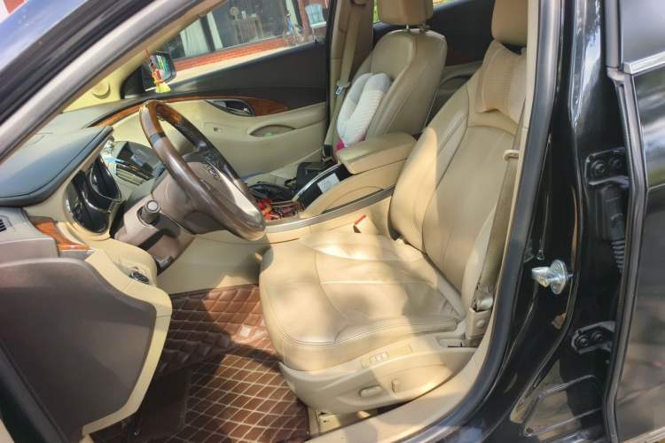 Used Buick LaCrosse 2012 2.4L SIDI Luxury Edition Left Front Seat