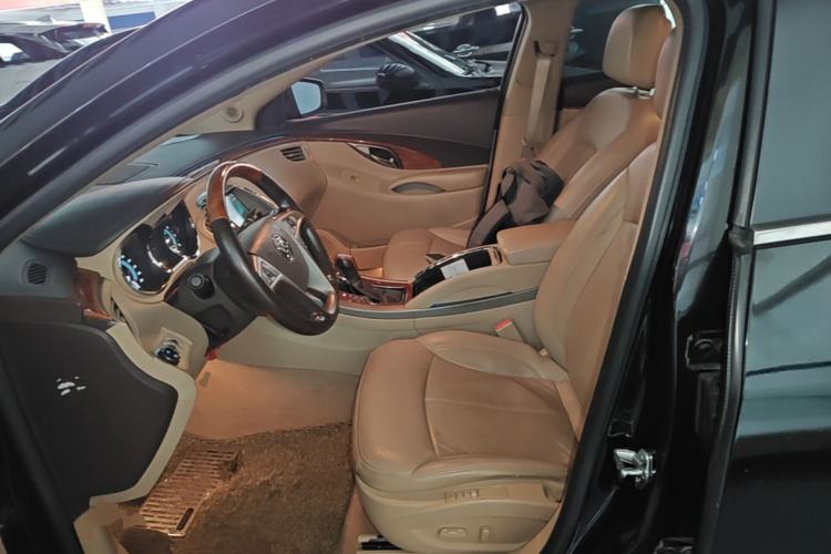 Used Buick LaCrosse 2012 2.4L SIDI Luxury Edition Left Front Seat