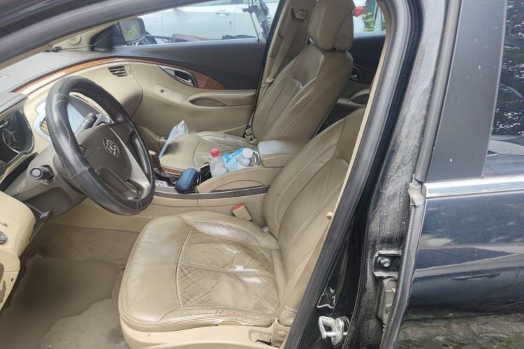 Used Buick LaCrosse 2012 2.4L SIDI Elegant Edition Left Front Seat