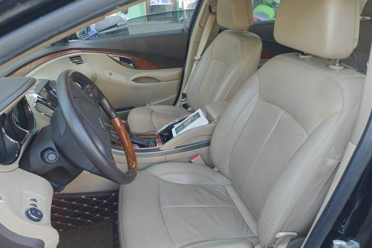 Used Buick LaCrosse 2012 2.4L SIDI Haoya Edition Left Front Seat