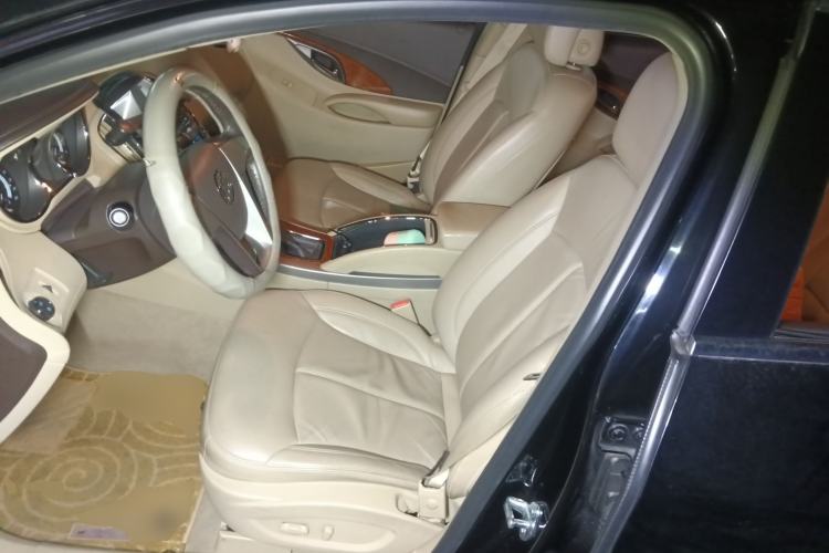 Used Buick LaCrosse 2012 2.4L SIDI Elegant Edition Left Front Seat