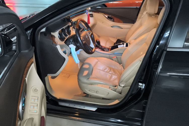 Used Buick LaCrosse 2012 2.4L SIDI Luxury Edition Left Front Seat