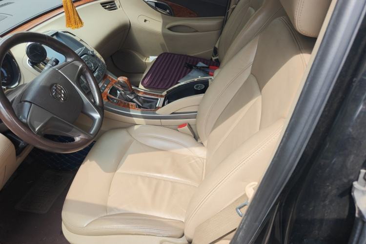 Used Buick LaCrosse 2012 2.4L SIDI Elegant Edition Left Front Seat