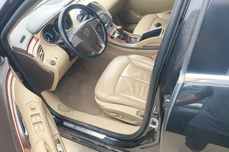 Used Buick LaCrosse 2012 2.4L SIDI Comfort Edition Left Front Seat