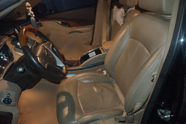 Used Buick LaCrosse 2012 2.4L SIDI Luxury Edition Left Front Seat