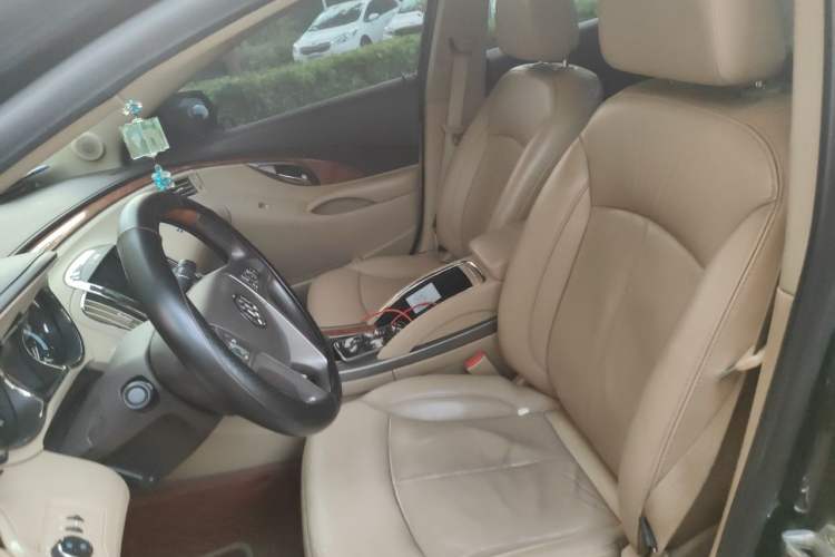Used Buick LaCrosse 2012 2.4L SIDI Luxury Edition Left Front Seat