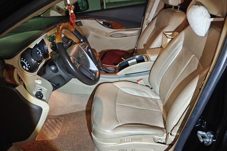 Used Buick LaCrosse 2012 2.4L SIDI Luxury Edition Left Front Seat