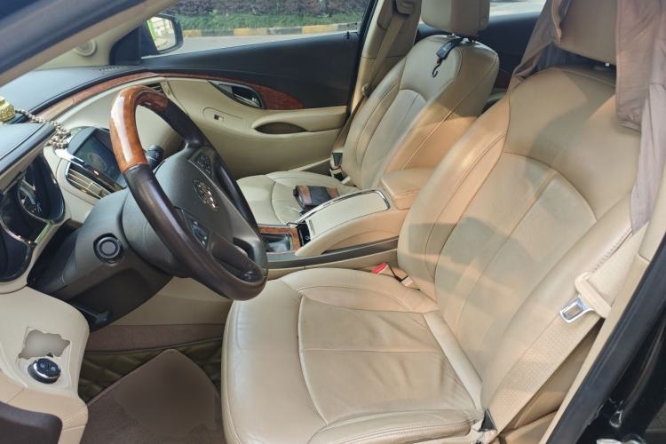 Used Buick LaCrosse 2012 2.4L SIDI Luxury Edition Left Front Seat