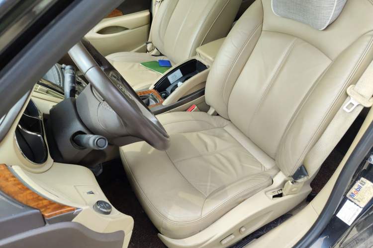 Used Buick LaCrosse 2012 2.4L SIDI Haoya Edition Left Front Seat