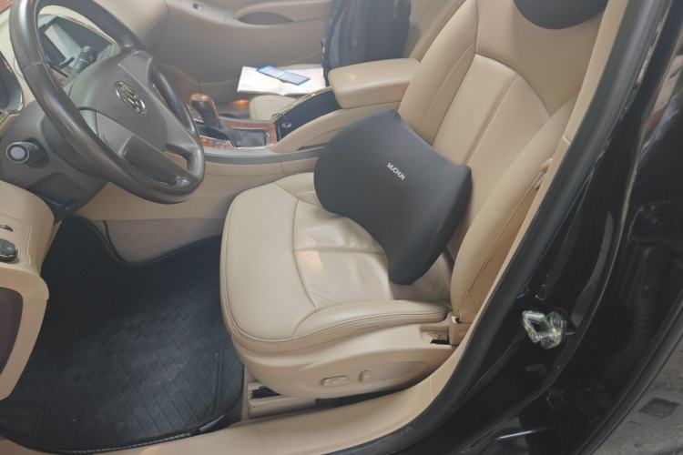 Used Buick LaCrosse 2012 2.4L SIDI Elegant Edition Left Front Seat