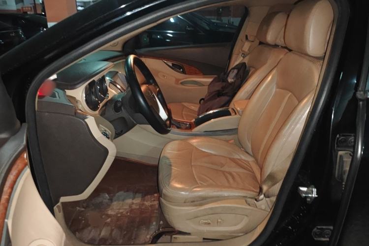 Used Buick LaCrosse 2012 2.4L SIDI Elegant Edition Left Front Seat