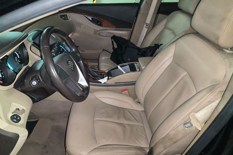 Used Buick LaCrosse 2012 2.4L SIDI Elegant Edition Left Front Seat