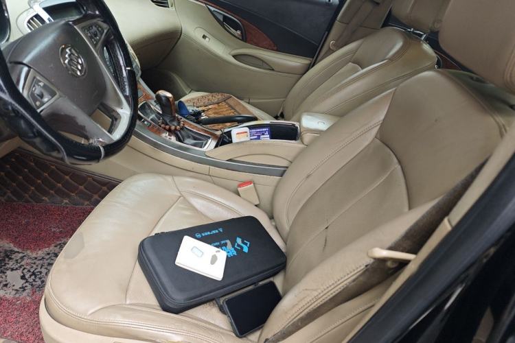 Used Buick LaCrosse 2012 2.4L SIDI Luxury Edition Left Front Seat