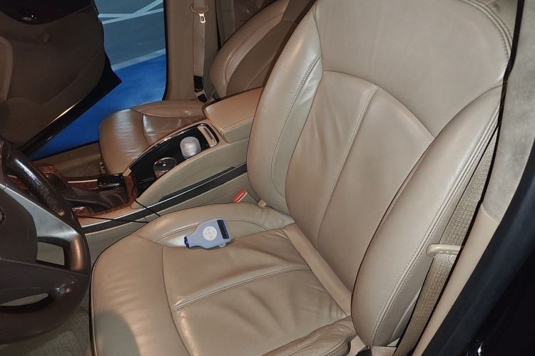 Used Buick LaCrosse 2012 2.4L SIDI Luxury Edition Left Front Seat