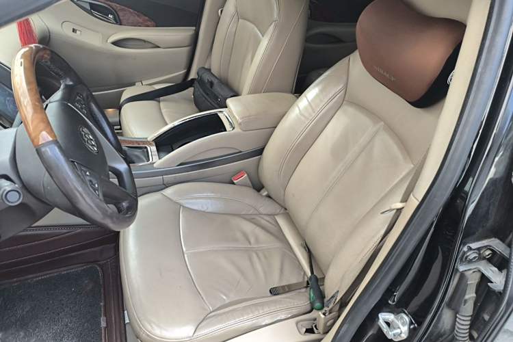 Used Buick LaCrosse 2012 2.4L SIDI Comfort Edition Left Front Seat
