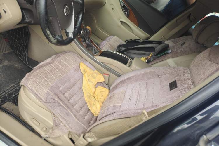 Used Buick LaCrosse 2012 2.4L SIDI Elegant Edition Left Front Seat