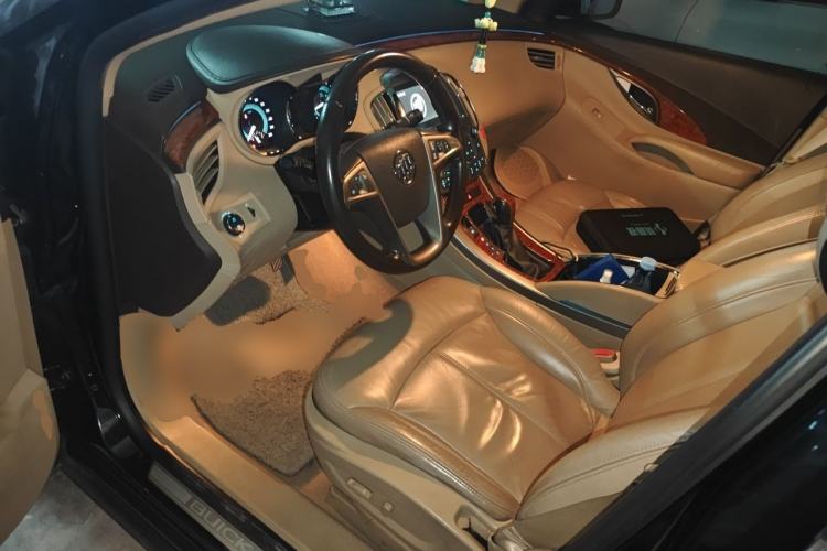Used Buick LaCrosse 2012 2.4L SIDI Haoya Edition Left Front Seat