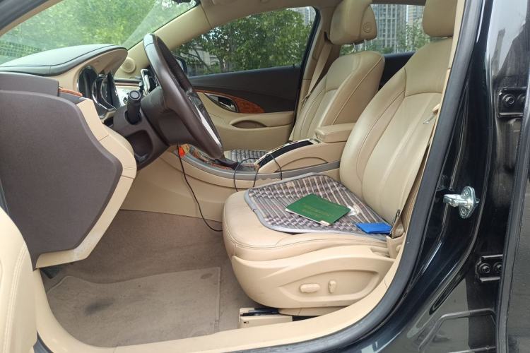 Used Buick LaCrosse 2012 2.4L SIDI Luxury Edition Left Front Seat